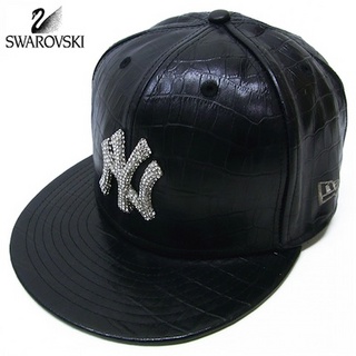 NEW ERA（ニューエラ）×Swarovski（スワロフスキー）コラボ！レザーで